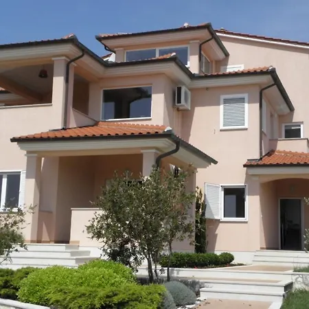 In With Terrace, Air Conditioning, Wifi, Washing Machine 3352-28 *