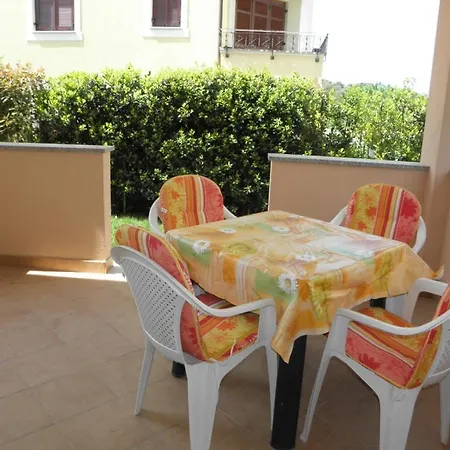 Apartment In With Terrace, Air Conditioning, Wifi, Washing Machine 3352-28