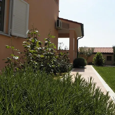 Apartment In With Terrace, Air Conditioning, Wifi, Washing Machine 3352-28